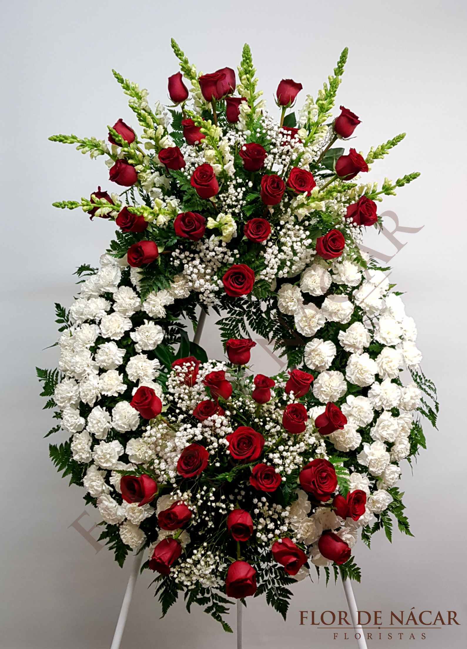 Envio y venta de flores ,rosas, plantas,arreglos florales ,regalos y desayunos a domicilio con delivery gratis en la Ciudad Autonoma de Buenos Aires y con costo de env�o en localidades del Gran Buenos Aires asi como delivery de flores y plantas a trav�s de florerias asociadas en todas las provincias de la Argentina, Buenos Aires, la Pampa, Tucuman, La Rioja, R�o Negro, Entre Rios, Corrientes, Misiones, Neuquen, Chubut, Tierra del Fuego, Santa Cruz, San Luis, Mendoza, Cordoba, Jujuy, Formosa, Santiago del Estero, Salta, Chaco, Catamarca ,San Juan, y ademas realizamos el delivery de flores ,coronas,palmas , plantas y regalos a todas las ciudades de Argentina, Mar del Plata, C�rdoba, Buenos Aires, con cargo en Santa Rosa, La Plata, Bella Vista, Neuquen, Pilar, Paran�, Posadas, Resistencia, Cipolleti y mas de 300 ciudades y localidades en todo el territorio de nuestro pa�s, asi como tambien tenemos la posibilidad de enviar flores a casi todo el mundo en cuestion de horas